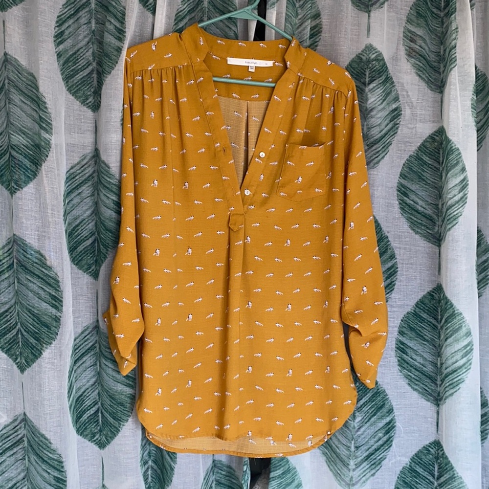 Mustard raccoon print top